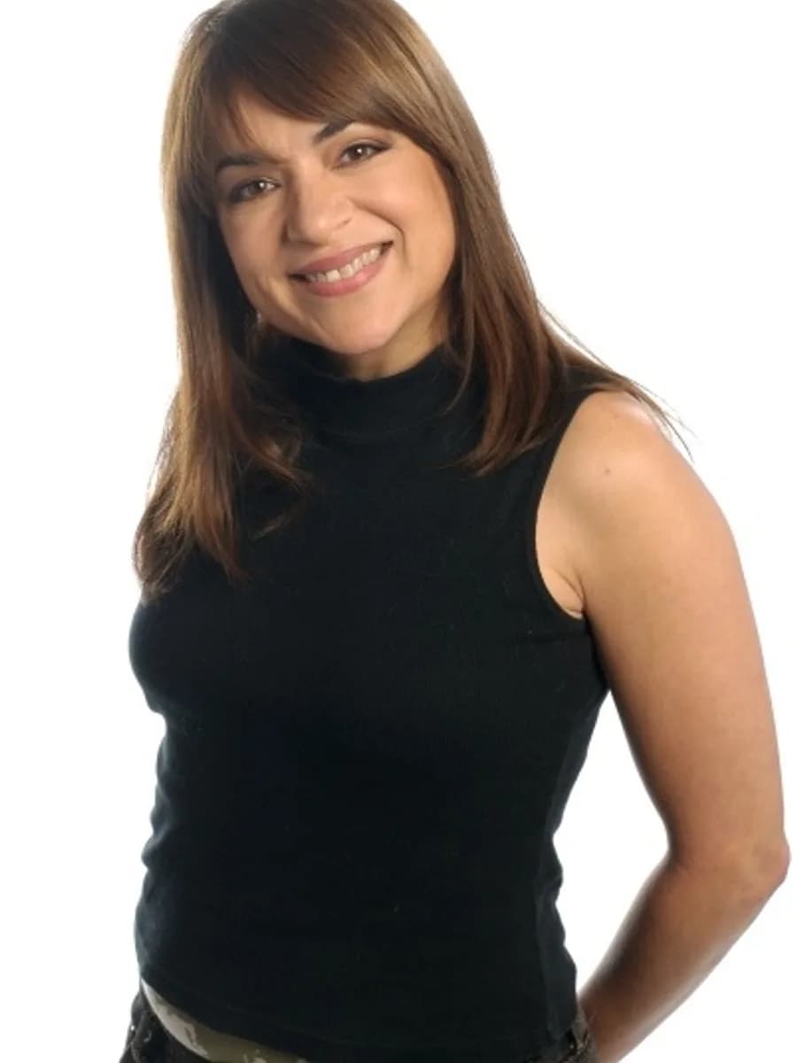 Claribel Medina