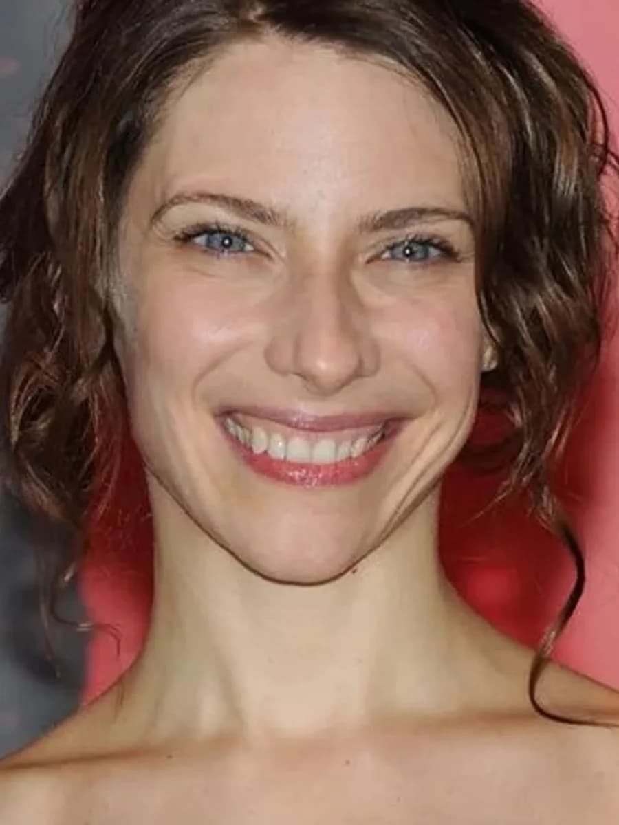 Elena Roger