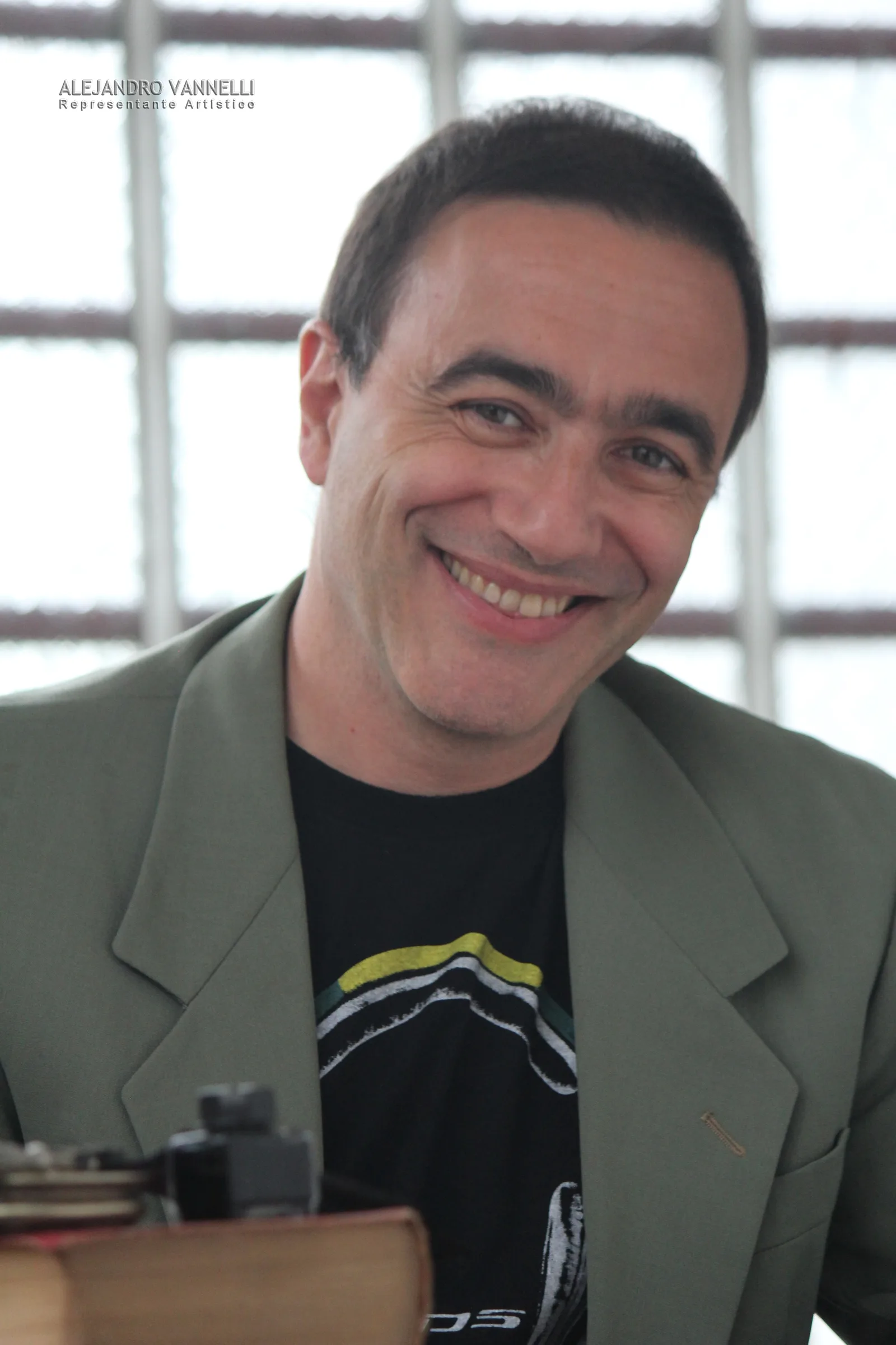Luis Longhi — foto 1