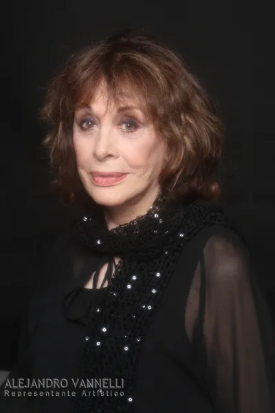 Thelma Biral — foto 1